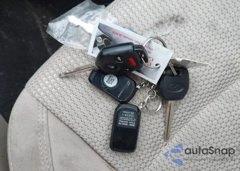 2018 Subaru Outback 2.5I Premium из США, поврежденный, VIN 4S4BSAFC8J3338686